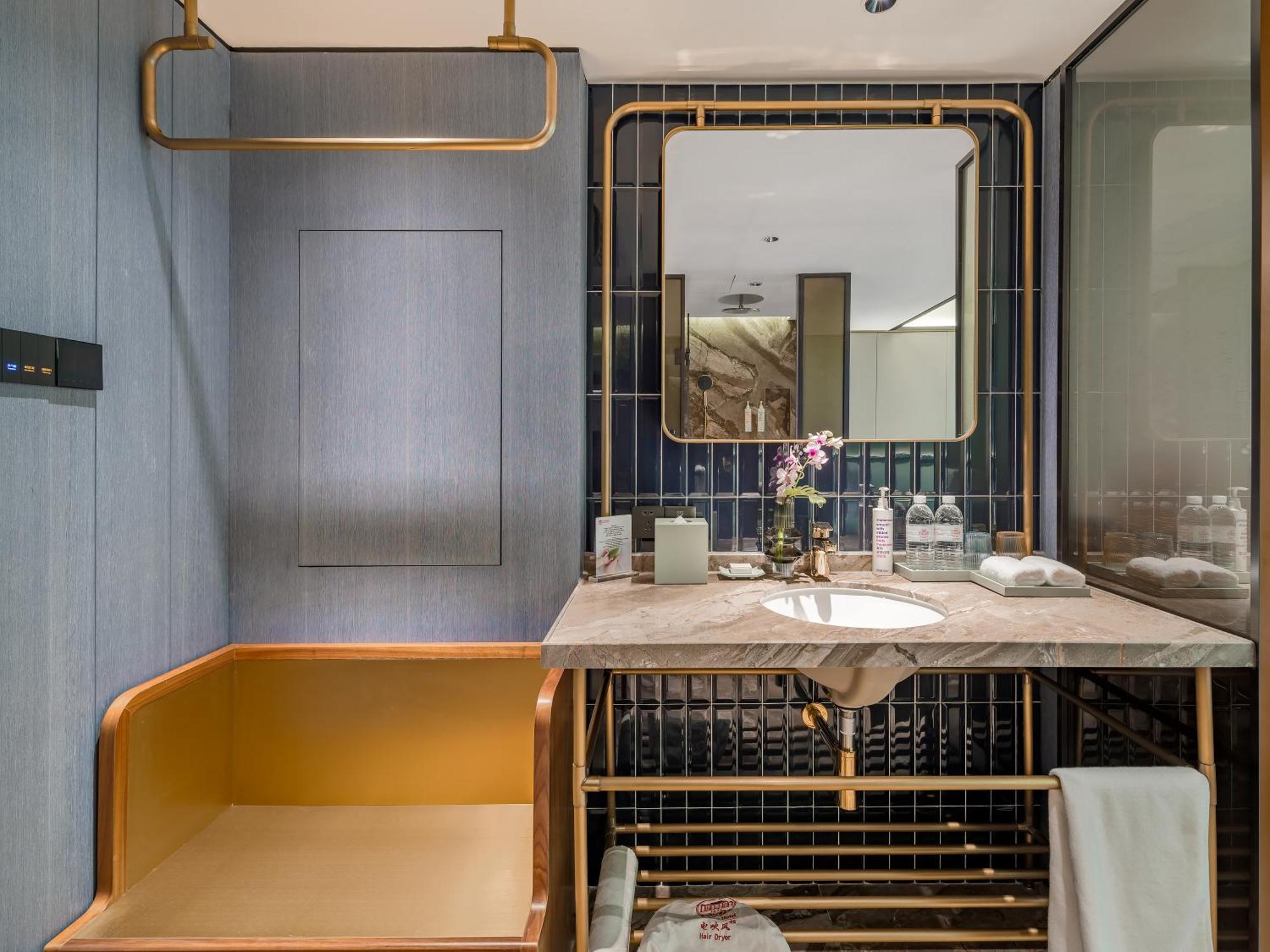 Donghu Collection Hotel Шанхай Екстериор снимка