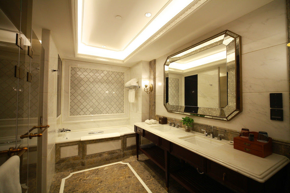 Donghu Collection Hotel Шанхай Екстериор снимка