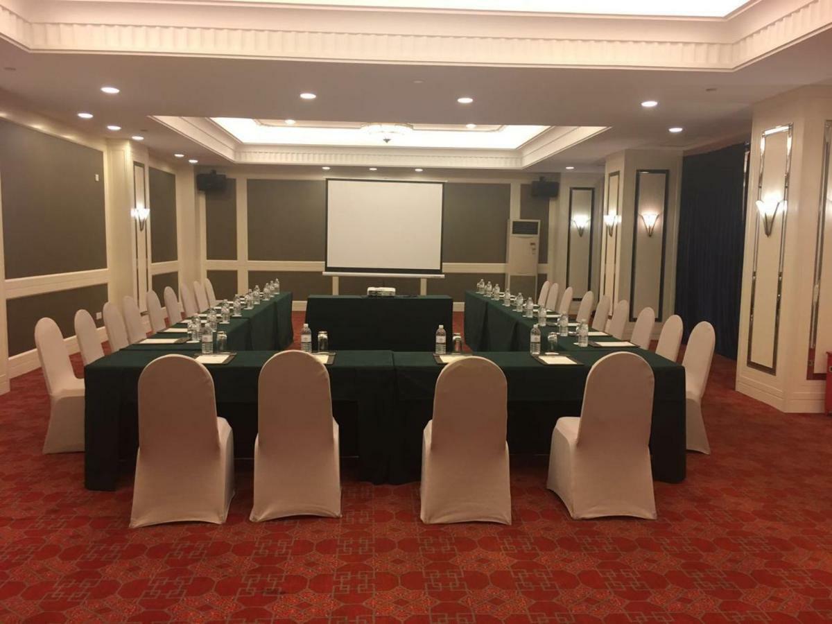 Donghu Collection Hotel Шанхай Екстериор снимка